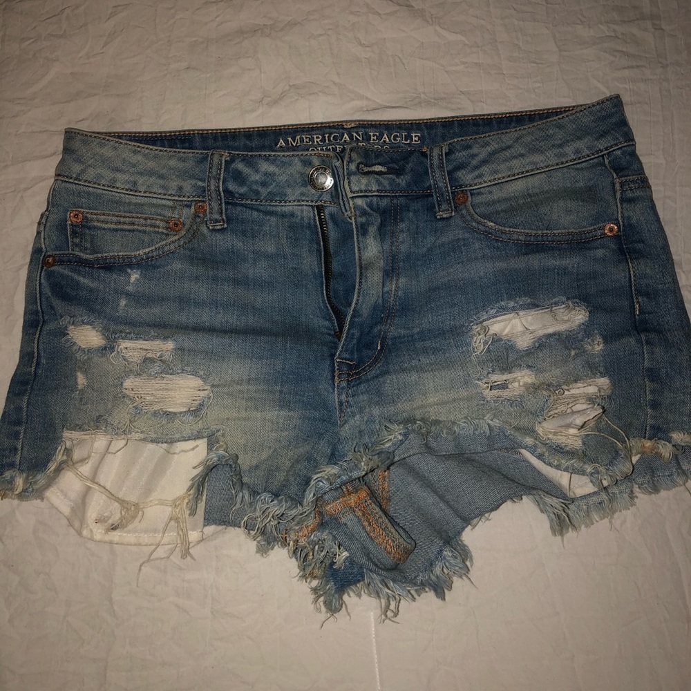 American Eagle distressed shorts